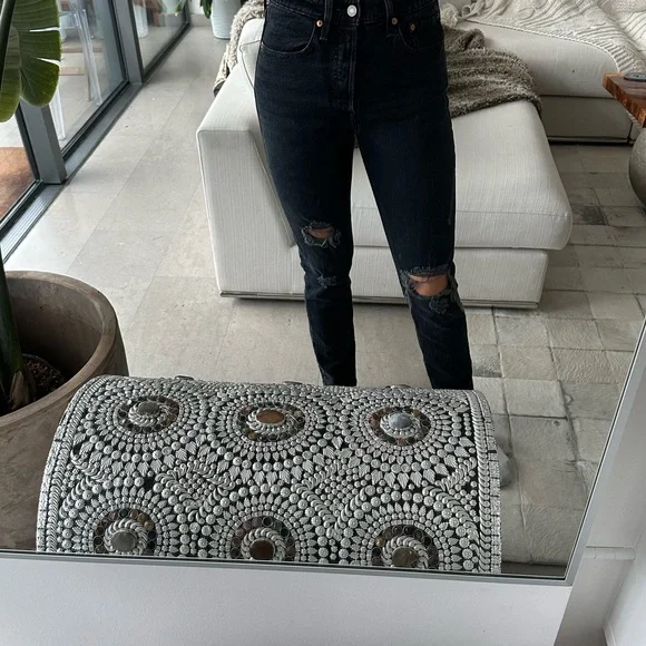 Levi’s 501 slim with rips W26 L30 - Picture 5 of 9